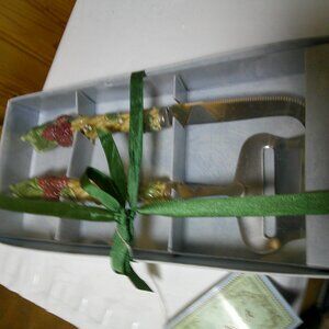 VERANDA 2 PC CHEESE SET NEW CERAMIC HANDLES STAINLESS CHEESE SLICER N KNIFE